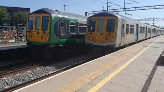 319 220 departing Watford
