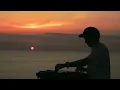 okgiorgio suona “Dettagli” al tramonto