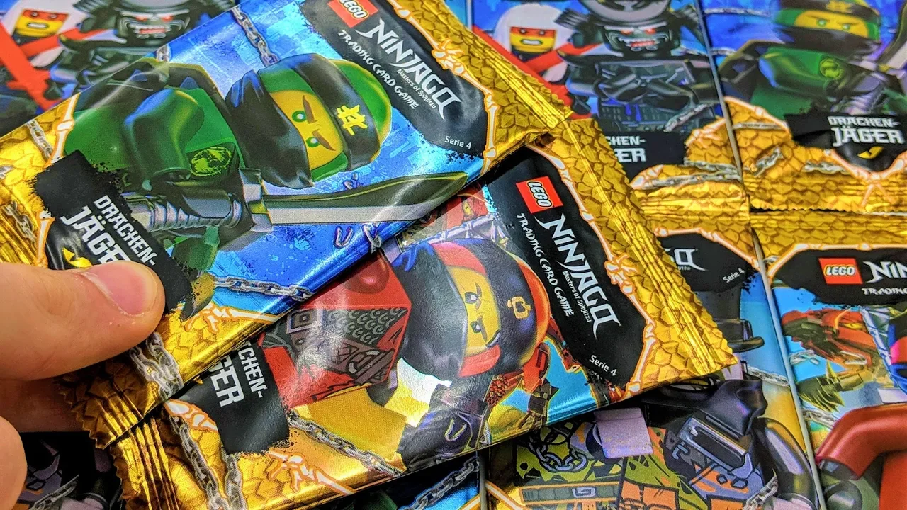 Lego Ninjago Trading card full box of 50 packets and ultra rare hunt