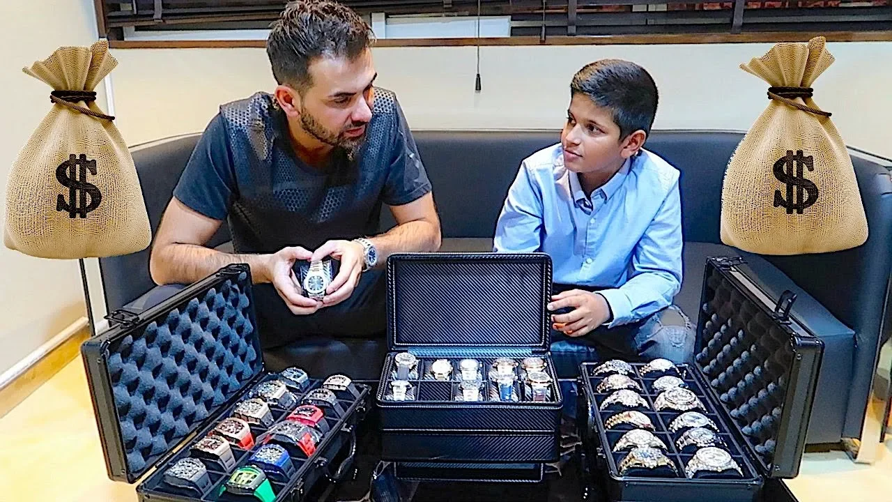 Movado Bold Men's Chronograph Watch (3600101). 