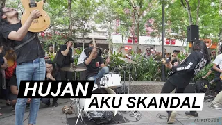 Download Hujan - Aku Skandal [Live at Sogo] MP3