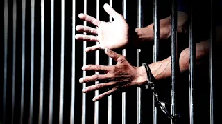               من أشهر أغاني السجون التونسية ضيقك يا حبسي دندنها