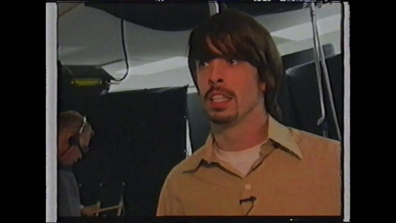 Dave Grohl talks on the set of Walking After You (1998)