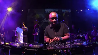 dj shimza using echo effect in the music of busiswa lahla