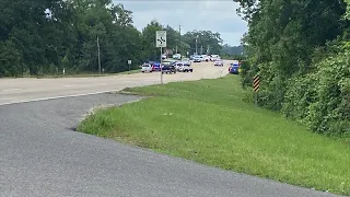 Standoff situation on Hwy 165 in Pollock after Caldwell Parish pursuit