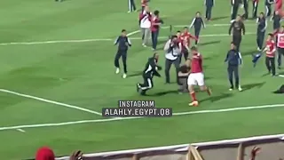 عشان تدخل ديرتنا محتاج فيزا وتأشيره  الاهلي  دندنها
