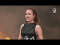 Download Lagu Alice Merton - NO ROOTS @ Les Vieilles Charrues 2019