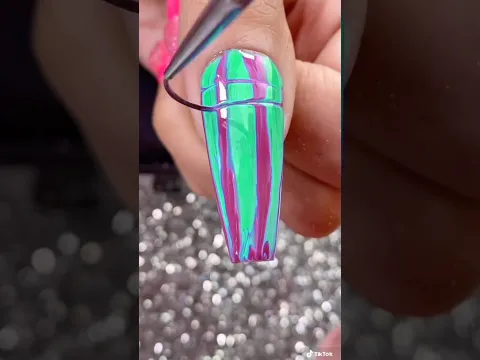 Green & Maroon Nail Art Marble  💚💃🏻 ilysmnails .com #nails #nailsart #satisfying #nailtutorial
