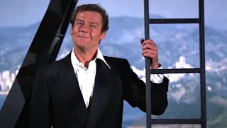 moonraker cable car fight