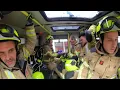 Aydınlatma direği üstü açık otomobile düştü… Justin’in ilk görevi! 🚒