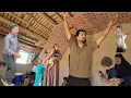 Download Lagu Van plastic tot dak: Hadi's verhaal over de strijd voor Mahbouba en zijn kinderen