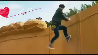 أغنية لفلي حشيش ع مطاردة الذئاب 3 أشخاص 