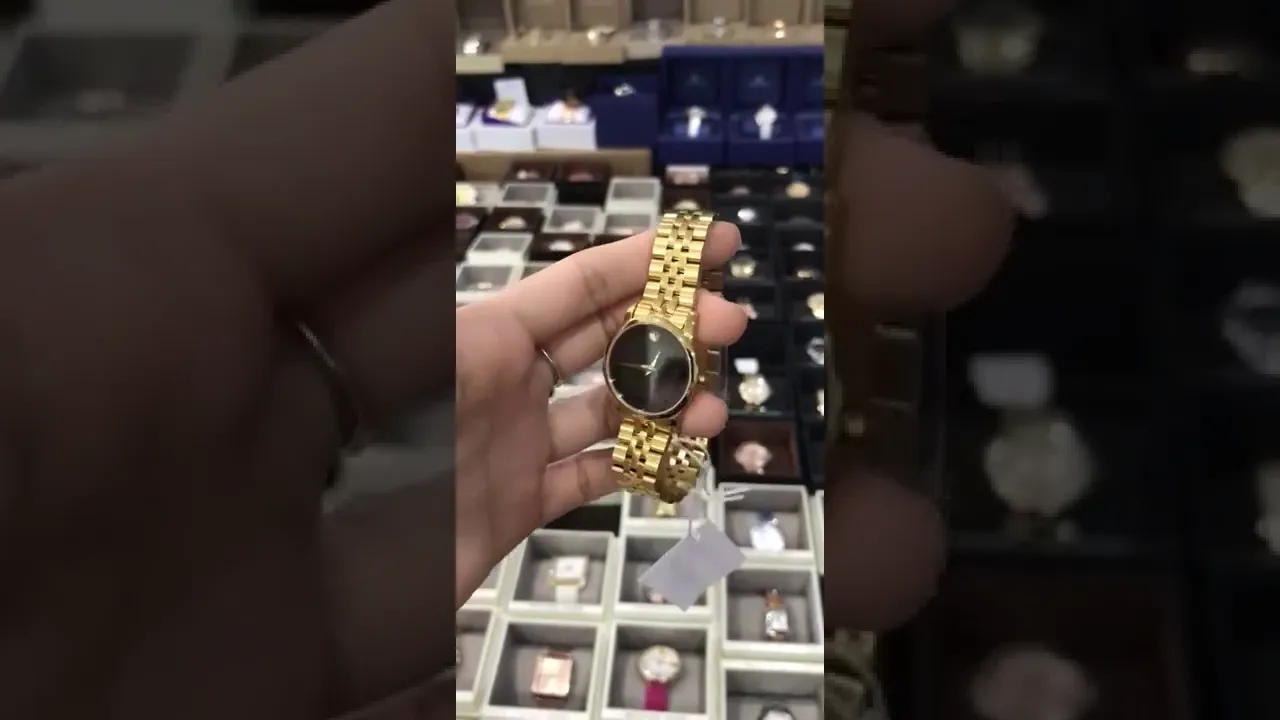 The legendary watch dial. Watches distinguished by the acclaimed dial designed by artist Nathan Geor. 