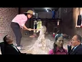 Download Lagu Terpaksa meninggalkan Uri, Ly Tu Tieu harus bekerja sebagai buruh konstruksi di lokasi pembangunan.