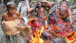 Primitive Technology - Wild Jungle Cooking Pig Head Adventure Eatind