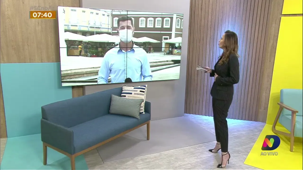 Grupo fica preso em trilha durante incêndio nos Ingleses em Florianópolis