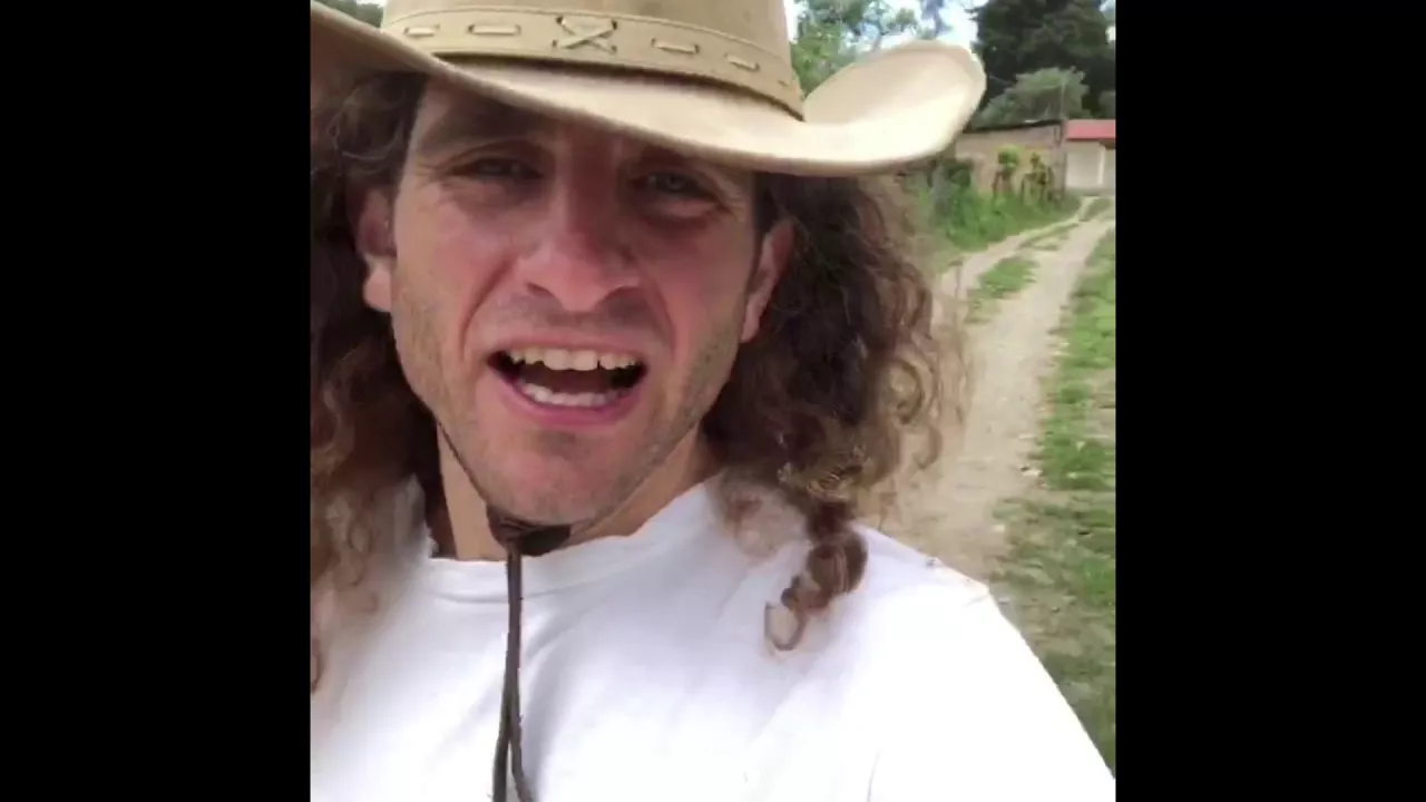 Horseback Riding & Night Life in Vilcabamba, Ecuador w/ Raw Food Diet Pioneer Matt Monarch