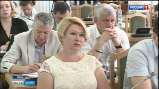 Вячеслав Двораковский сегодня в последний раз отчитался перед депутатами городского совета о своей работе