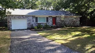 15 Chevy Chase Rd Hampton Bays NY 11946