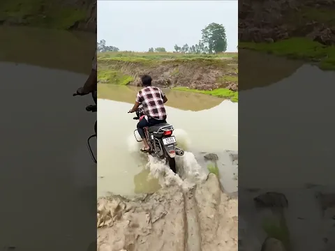 বাইক কিভাবে জলের উপরে চালালো 😱#shorts