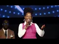 Motho Mang Le Mang (Live) - Hosanna Gospel Singers ft. Keneilwe Mogotsi
