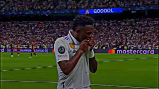 ولو يتعاد زماني هعيشه كله انا ليك تصميم فيني ضحية التنمر 