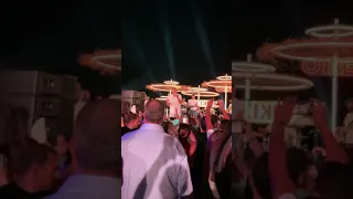 احلي ونص عمرو دياب 