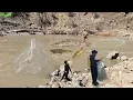 Lagu Catching Fish in a Wild Muddy River | Nomad Life in Zagros 🎣🌧️