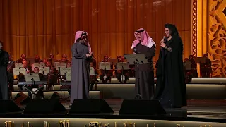 تكريم عائلة الفنان الراحل  طلال مداح وإطلاق اسم صوت الأرض لأكبر استوديو فني موسيقي في العالم دندنها