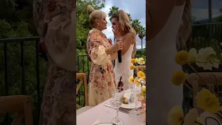 سورپرايز هنگامه برای دخترش سوگند با آهنگ شاه داماد زنده یاد ویگن آهنگ ایرانی ویگن هنگامه 