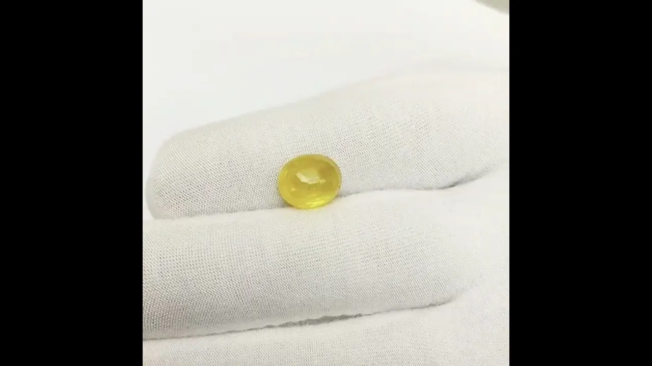 Natural Yellow Sapphire (Nigeria) (Heated) Oval Faceted (6.48 Cts. / 7 Ratti)