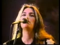 Download Lagu Emmylou Harris - I'm Movin' On