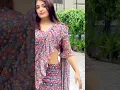 Download Lagu Video shoot krna hi nahi ata cameraman ko 😏! #yt #youtubeshorts #saree #song #heenasoni #explore