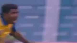 من الذاكرة هدف محسن الحارثي وهادي على الهلال 