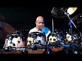 Download Lagu Chester Thompson Drum Cam - Drums, drums \u0026 More Drums (live 2004)