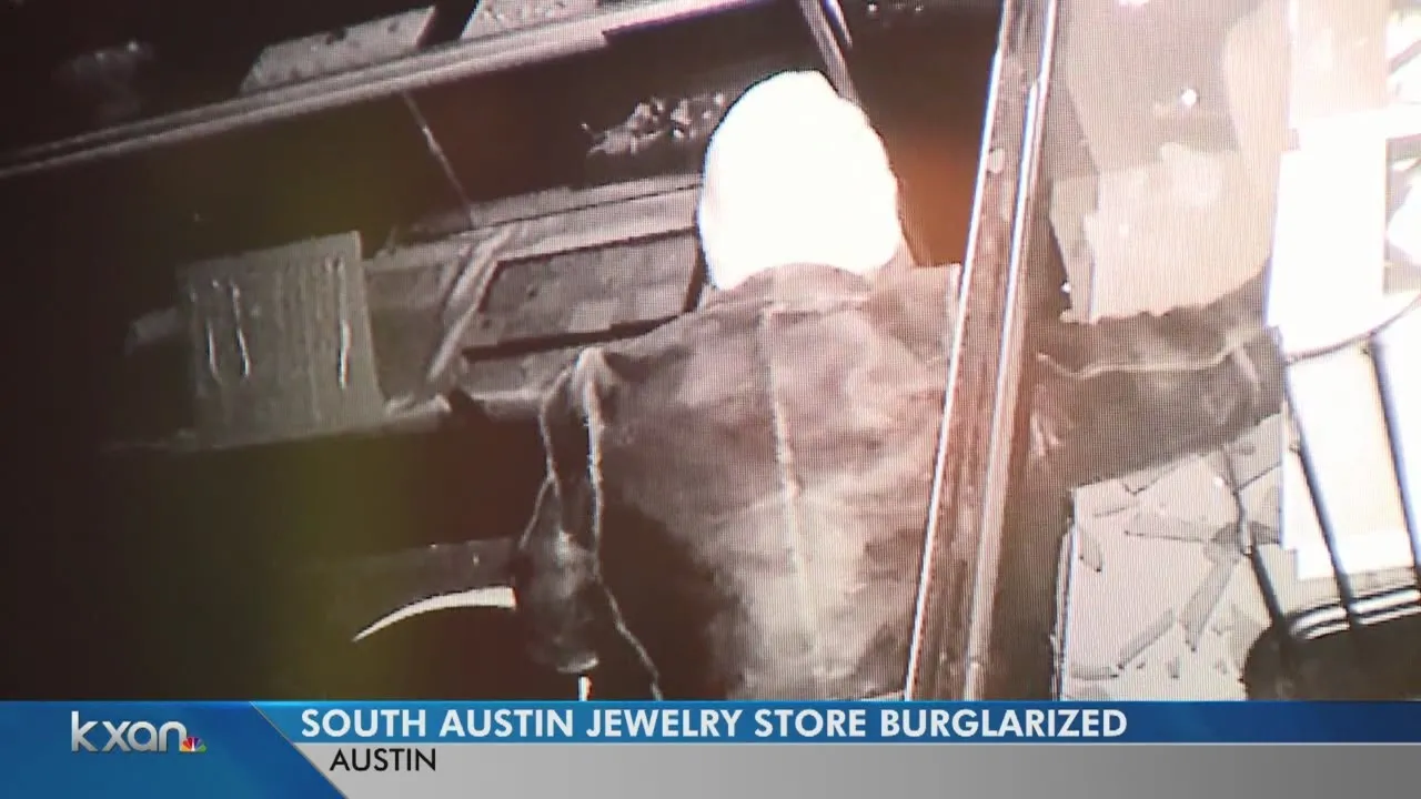 3 teens arrested after Woodland Mall break-in