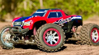 Red Xmaxx 8s gets the Vitavon Beadlock wheels for the 4 3 Proline Badlands BEAUTIFUL