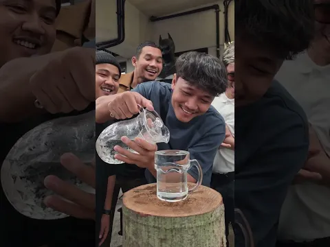 Yang numpahin, dia yang harus abisin minumnya😅