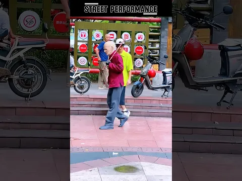 learning to dance from an old man 😎 #dance #streetdance #streetperformance #amazing2102moves