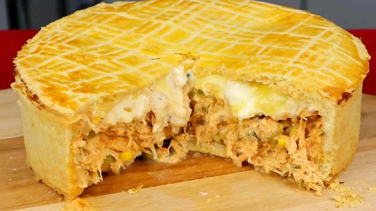 Olá meus queridos, tudo bem? No vídeo de hoje tem receitinha salgada aqui no Dika da Naka e ainda é . 