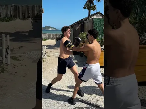 Na hora do vamos ver complica... Pegaria ele de porrada?? #pegariadeporrada