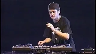 Download A-Trak — 2002 DMC Japan Showcase MP3