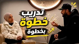 طفلة تتعلم الإنشاد  مع احمد حسن الاقصري   دندنها
