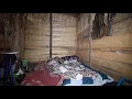 Lagu Thunderstorm sleeping soundly in the shelter hut