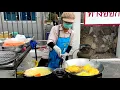Download Lagu Vietnamese hartige pannenkoeken! geserveerd door Thaise hardwerkende oma | Thais straatvoedsel