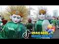 Lagu LUCU BANGET! ONDEL ONDEL BETAWI KUMPUL JOGET LAGU TIKTOK UDAH GEDE MASIH NEN3N ⭐ ONDEL ONDEL BETAWI