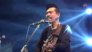 Download Iksan Skuter - Bingung - Live Pameran Fakta Wujud Karya 2019 MP3