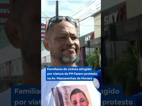 Família de ciclista atingido por viatura da PM realiza protesto