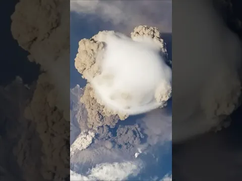 NASA Astronauts Captured LIVE Volcanic Eruption from ISS. #spacefacts