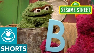 Sesame Street Oscar Accidentally Helps Telly Letter of the Day